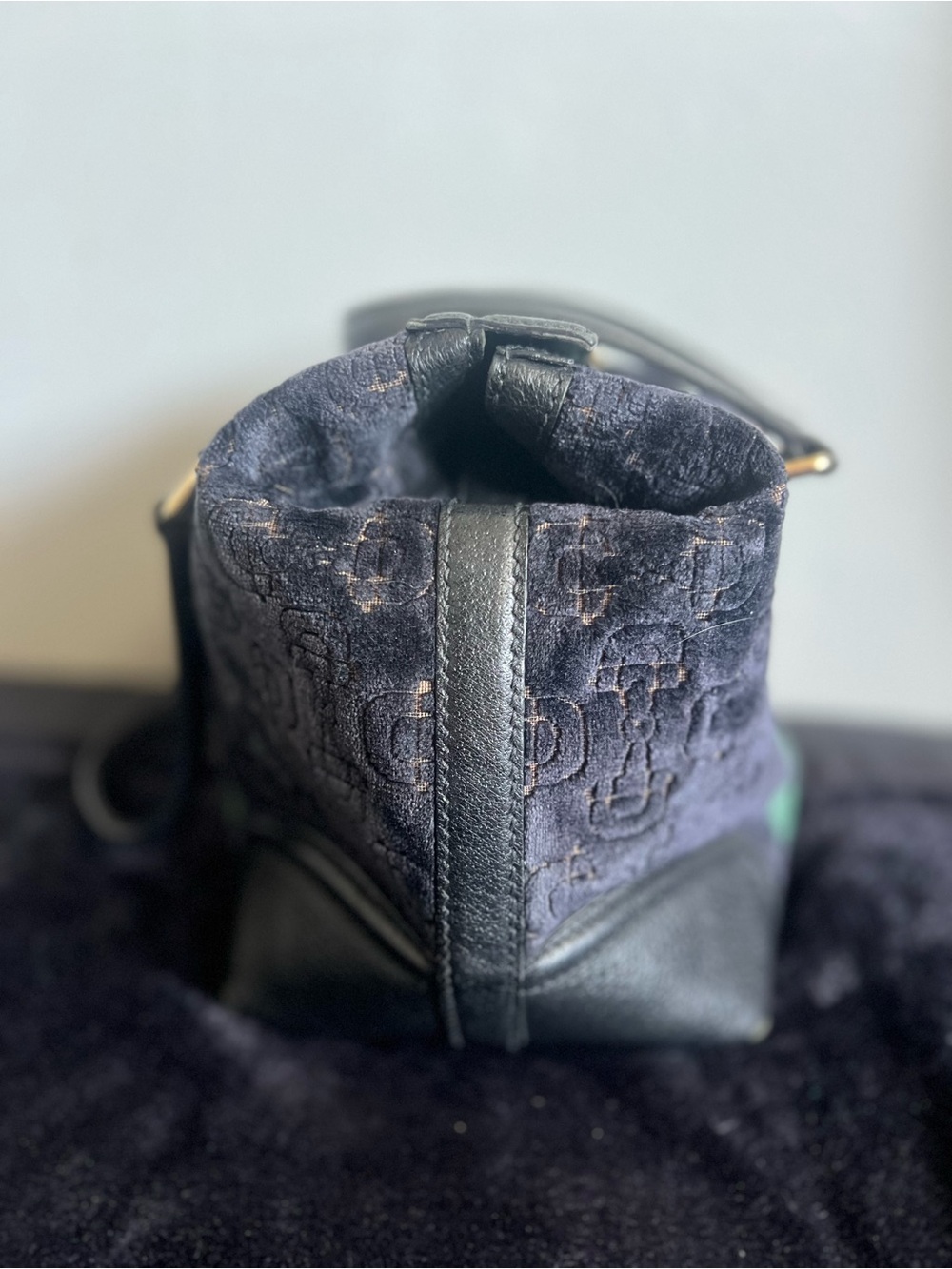 Gucci Guccissima Velvet Mini Boston Bag Gold - Picture 3 of 11